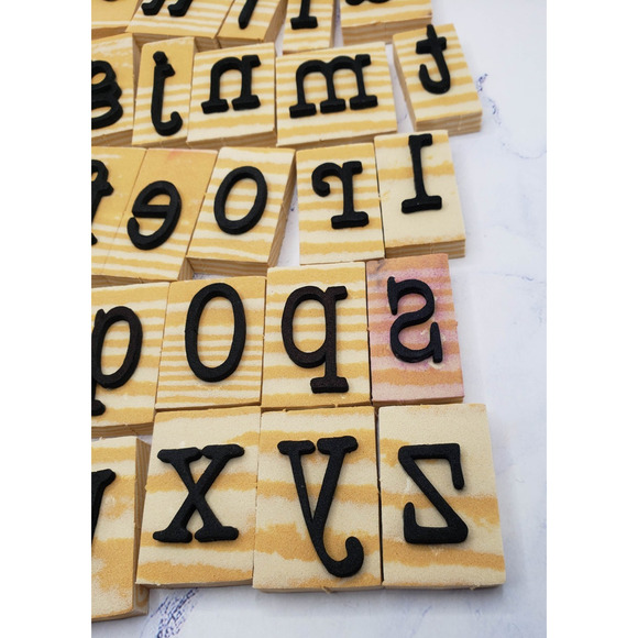 Lot of 30+ Random Letters and Numbers Wood Mounted Felt Stamps With Ink - Picture 6 of 9
